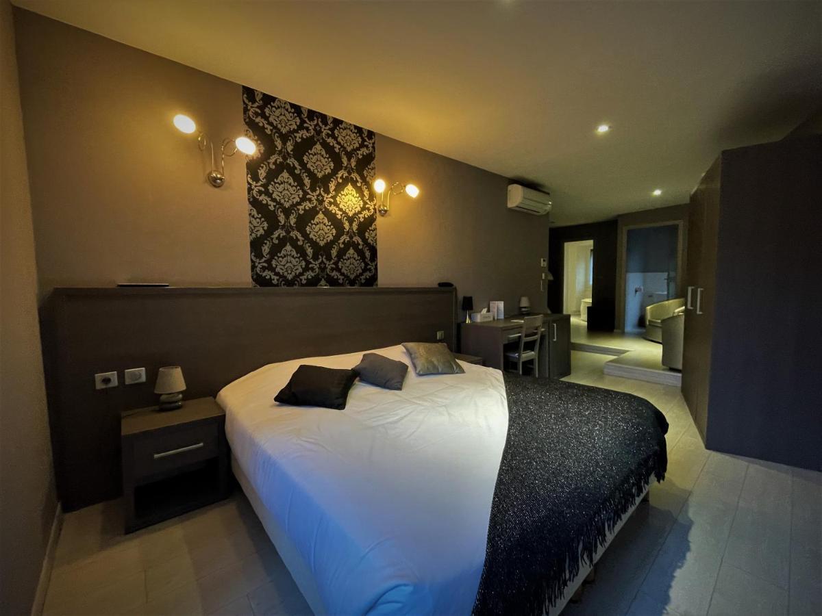 Hotel-Restaurant Des Voyageurs Le Cheylard Екстер'єр фото
