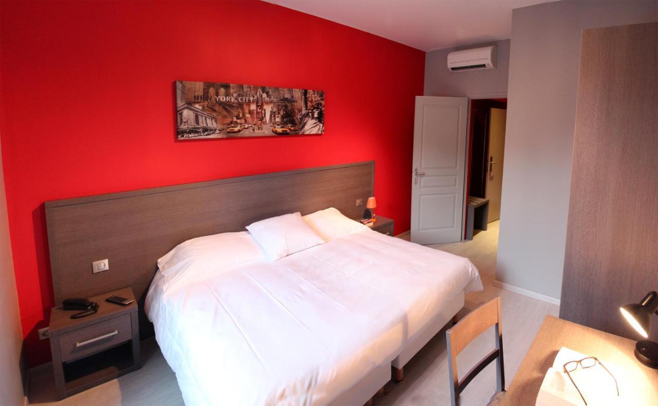 Hotel-Restaurant Des Voyageurs Le Cheylard Екстер'єр фото