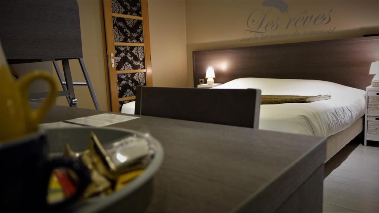 Hotel-Restaurant Des Voyageurs Le Cheylard Екстер'єр фото