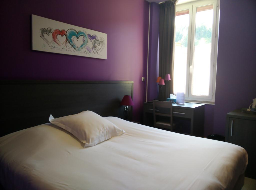 Hotel-Restaurant Des Voyageurs Le Cheylard Екстер'єр фото