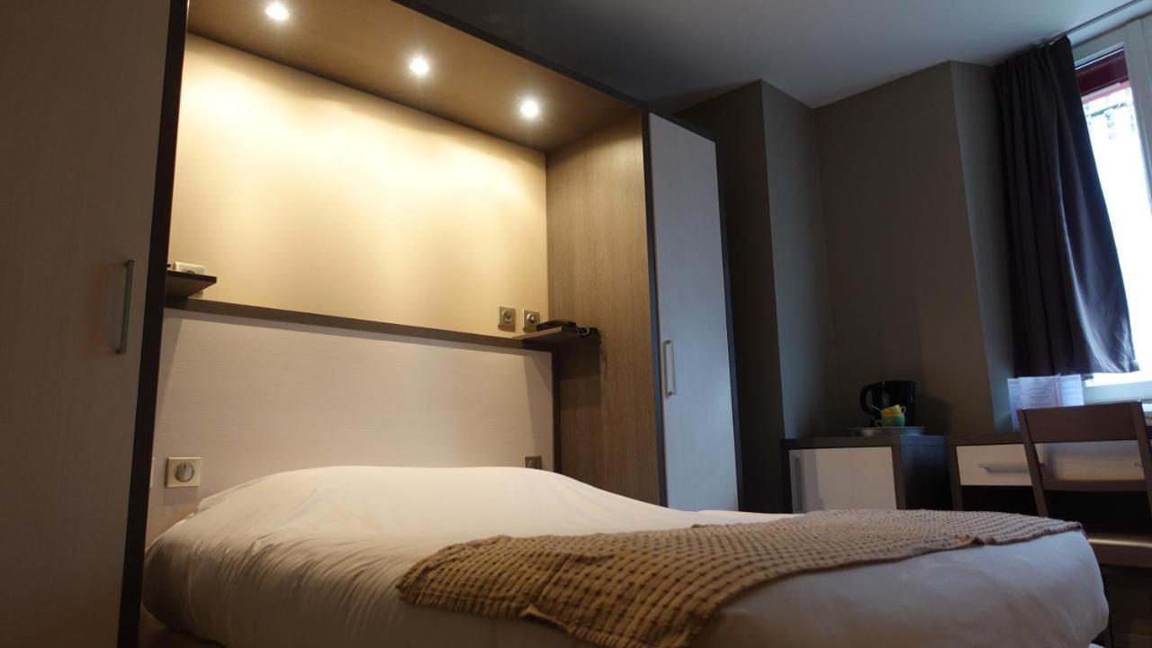 Hotel-Restaurant Des Voyageurs Le Cheylard Екстер'єр фото