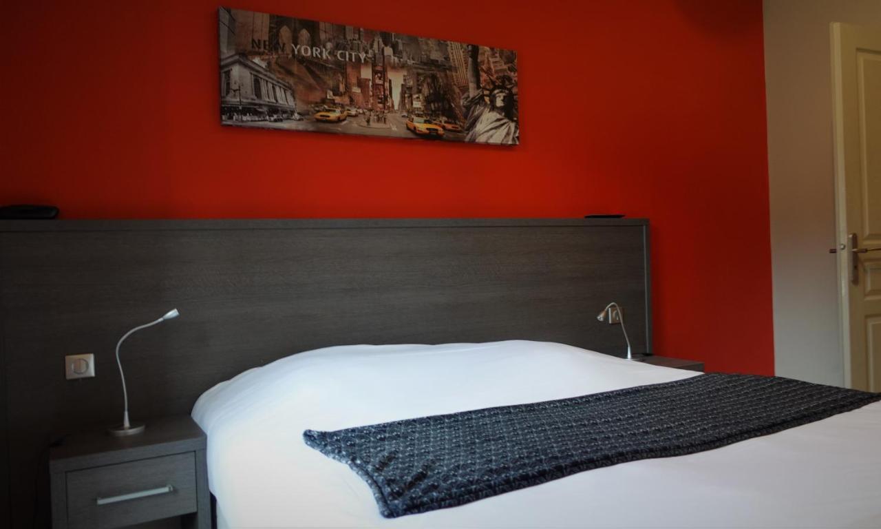 Hotel-Restaurant Des Voyageurs Le Cheylard Екстер'єр фото